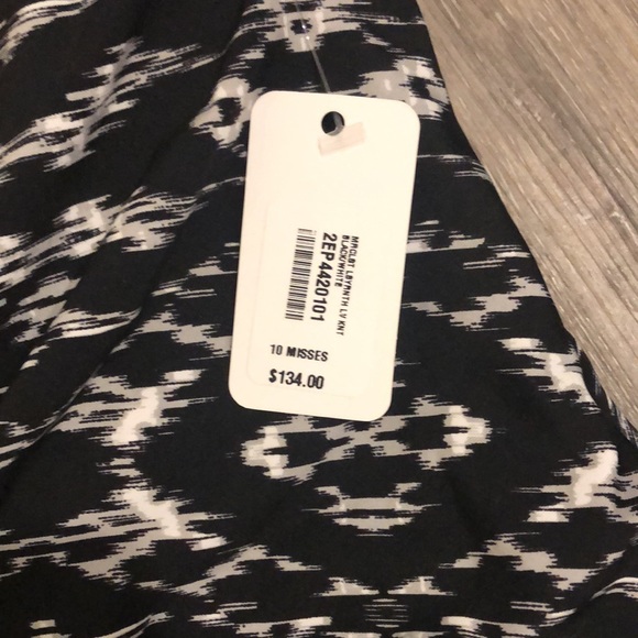 Miraclesuit swim top - Picture 3 of 4